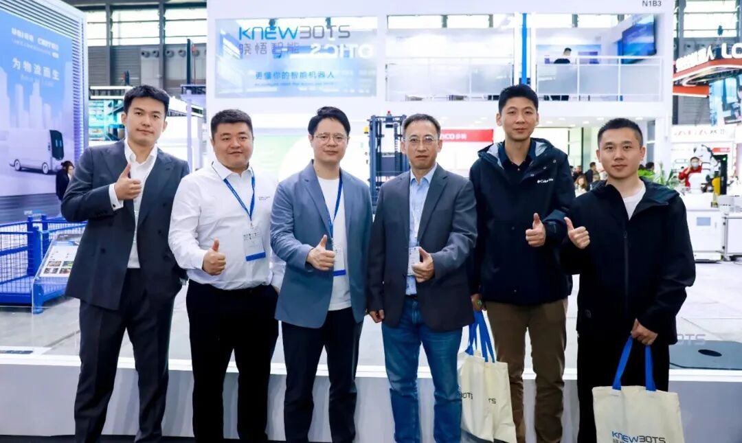 智驰致远与晓悟智能签署战略合作，共探“软件定义机器人”在光通信行业的创新突破(图2)